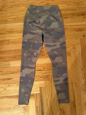 ALO Yoga Camo Leggings